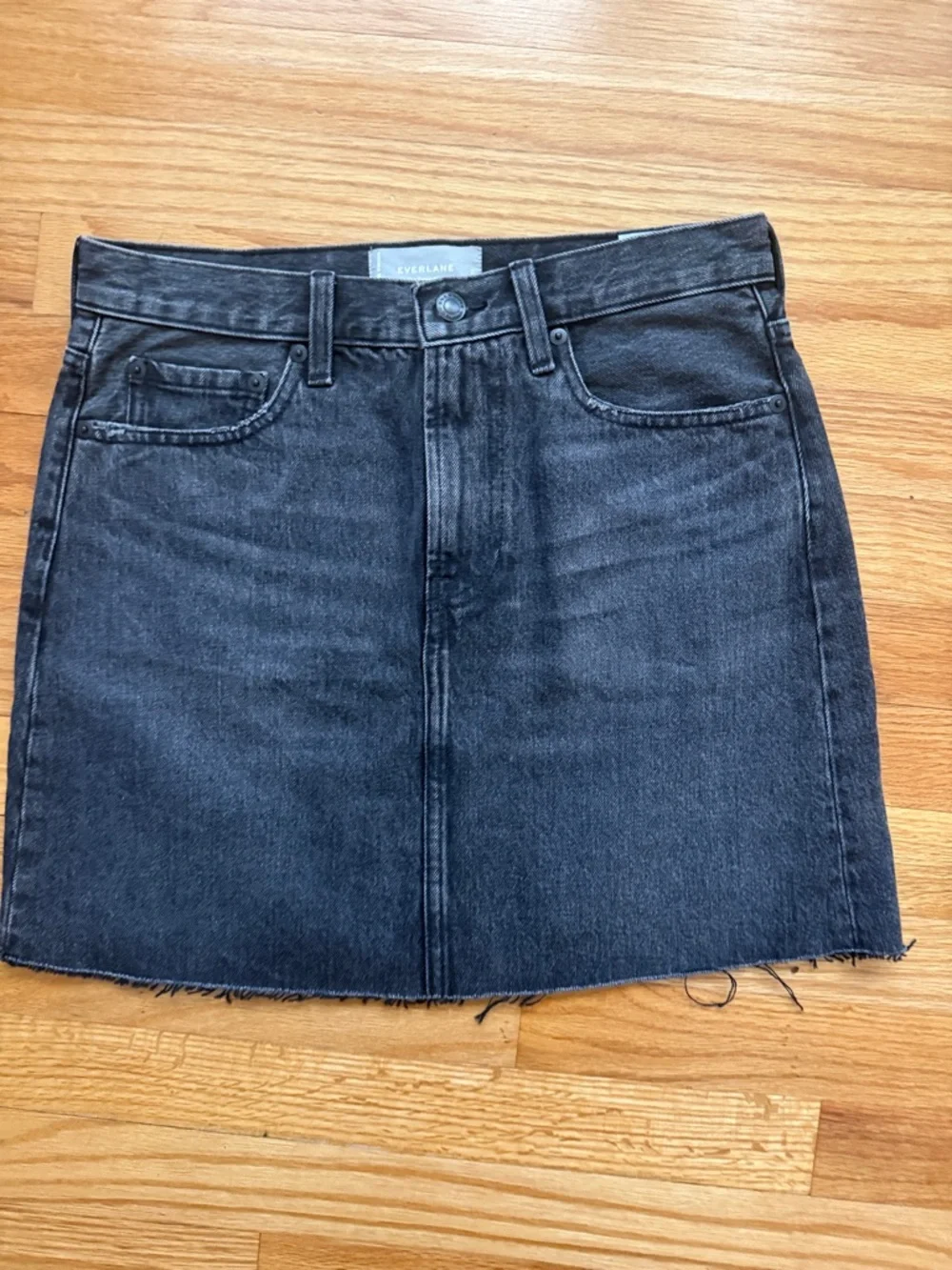 EVERLANE The Denim Skirt in Washed‎ Black 27
